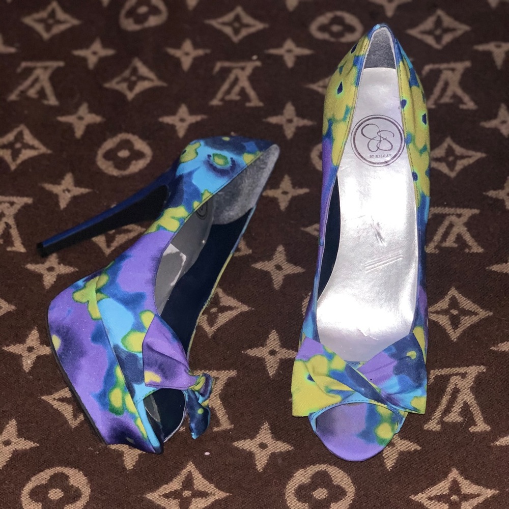 Jessica Simpson size 10 floral peep toe pumps